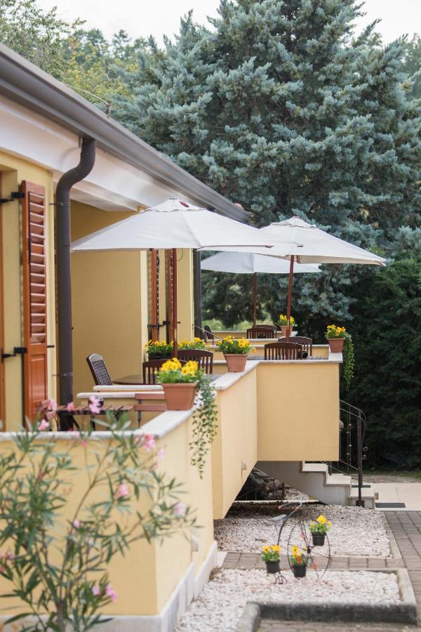 Apartments Viler Buje Kültér fotó